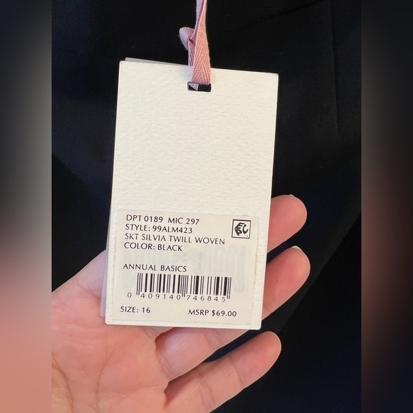 Alex Marie Skirt NWT Black lined size 16 - Picture 4 of 4